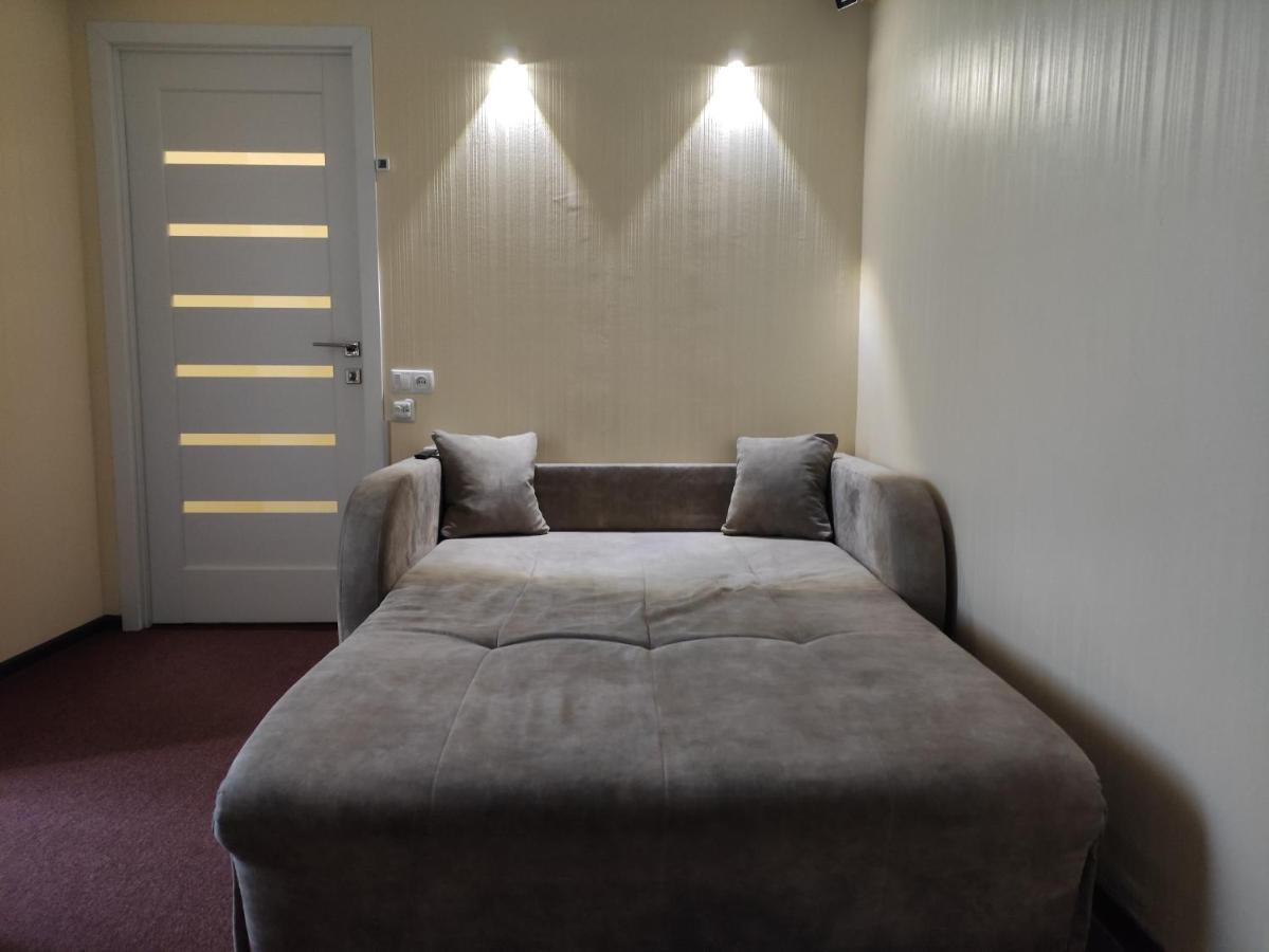 Small Room With Big Cinema Charków Zewnętrze zdjęcie